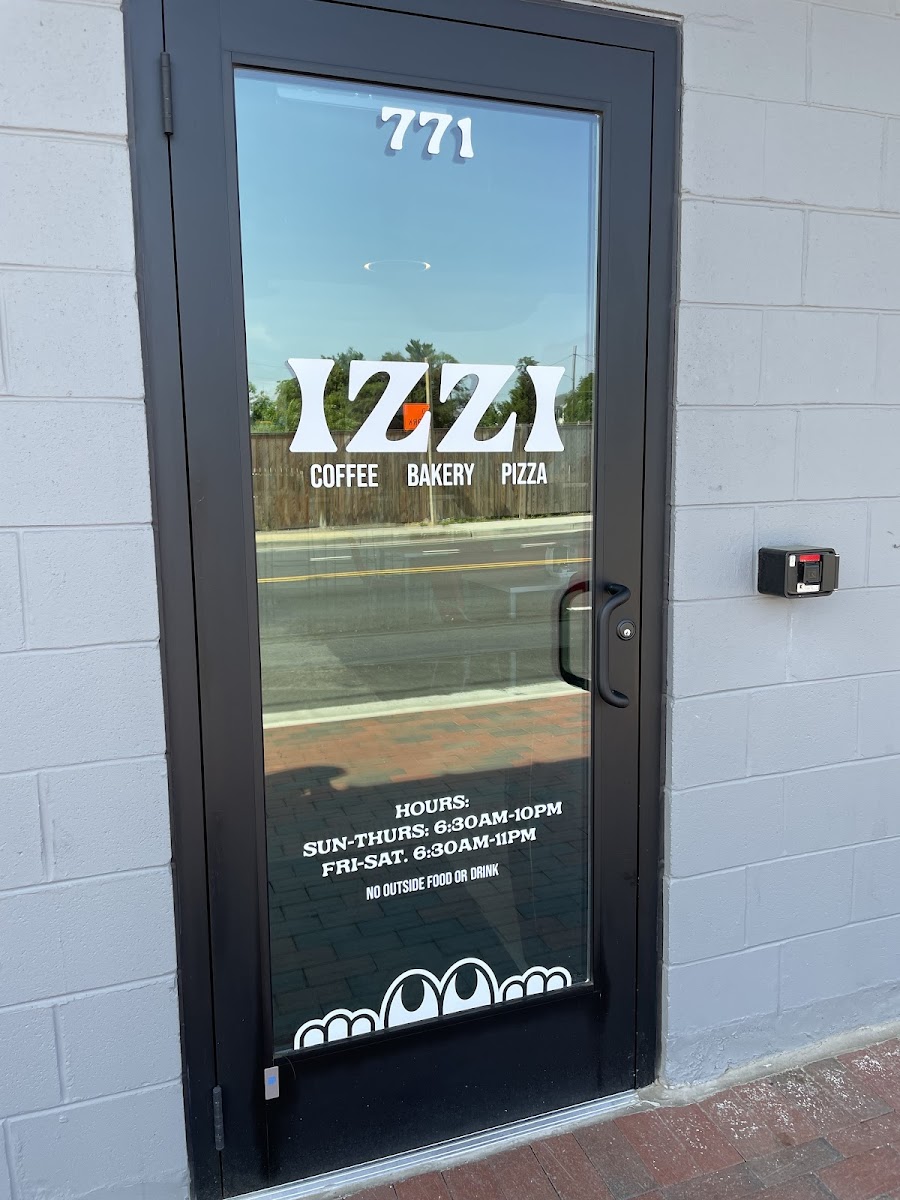 Izzi - Coffee Bakery Pizza